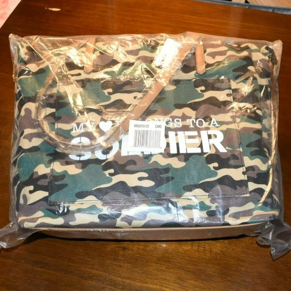 Sonoma Camouflage Handbag Tote My Heart Belongs to a Soldier Typography Green - Picture 5 of 6